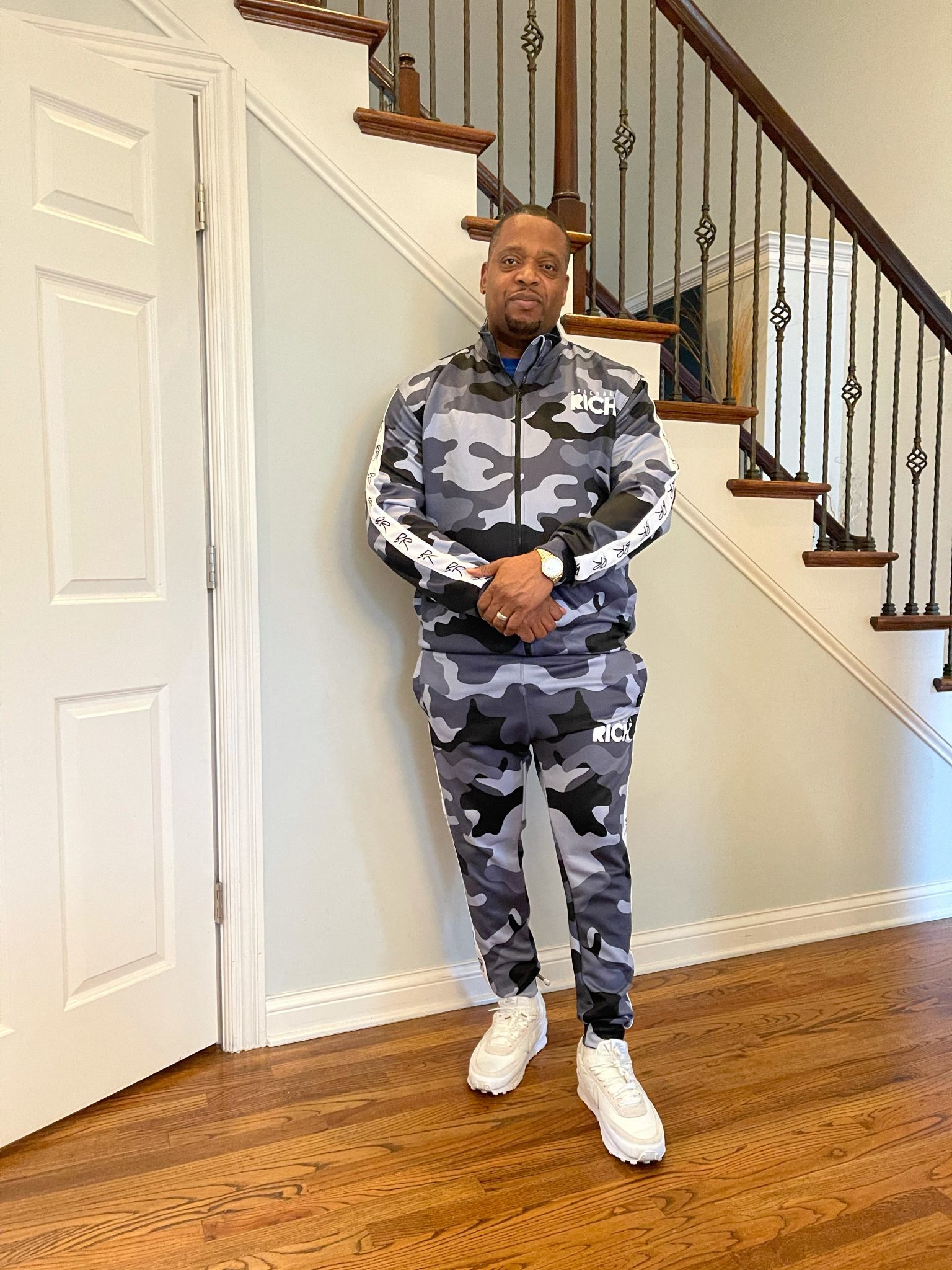 nike camouflage jogging suit